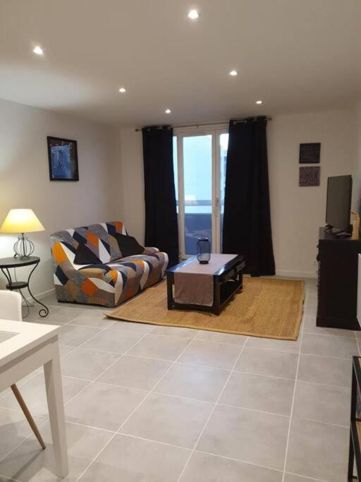 Appartement F3 Eurexpo Groupama Stadium Meyzieu Centre Экстерьер фото